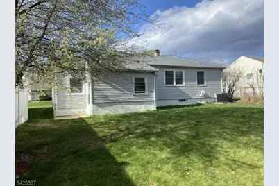 271 Valley Rd, Clark Township, NJ 07066 - Photo 14