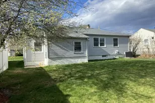 271 Valley Rd, Clark Township, NJ 07066 - Photo 14