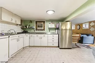 8-10 Horatio St, Newark, NJ 07105 - Photo 34