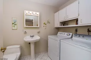 20 Stony Hill Ct, Butler, NJ 07405 - Photo 10
