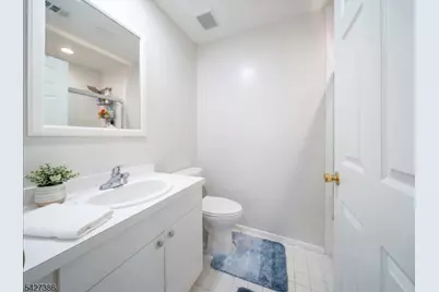 48 Buchanon Ct, West Orange Township, NJ 07052 - Photo 16