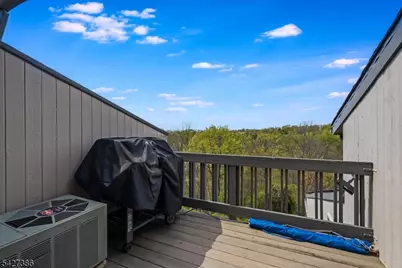 48 Buchanon Ct, West Orange Township, NJ 07052 - Photo 18