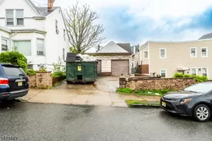 54 Bloomfield Ave, Paterson, NJ 07503 - Photo 12