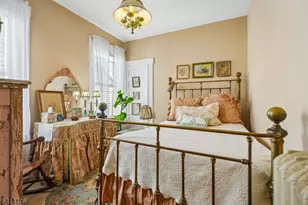 194 Hillside Ave, Glen Ridge, NJ 07028 - Photo 14