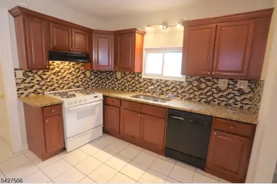 20 Woodland Ave, Nutley, NJ 07110 - Photo 20