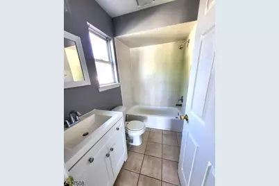 1083 Lafayette St, Elizabeth, NJ 07201 - Photo 12