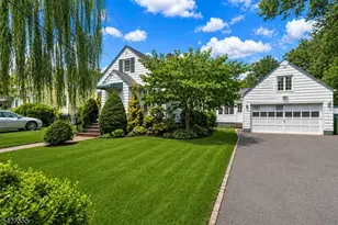 717 Galvin Ave, Roselle, NJ 07203 - Photo 2