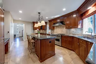 7 Byron Rd, Millburn Twp., NJ 07078 - Photo 8