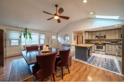 44 Venetian Dr, Jefferson Township, NJ 07849 - Photo 6
