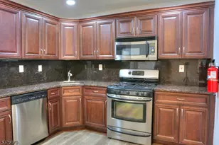 8 Amethyst Way, Franklin Township, NJ 08823 - Photo 14