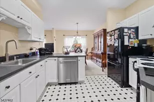9224 Richmond Rd, West Milford, NJ 07480 - Photo 14