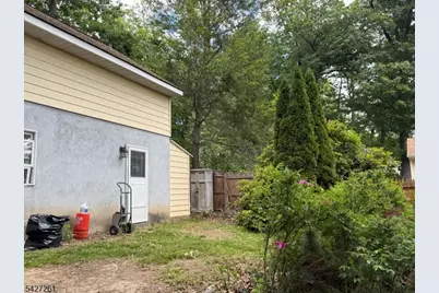 29 Lakeside Rd, West Milford, NJ 07421 - Photo 36