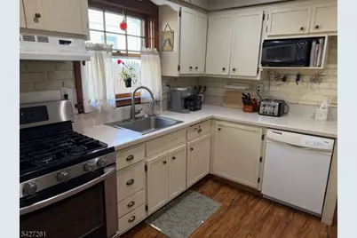 29 Lakeside Rd, West Milford, NJ 07421 - Photo 10