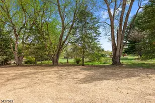 161 Pleasant Grove Rd, Washington Township, NJ 07853 - Photo 26