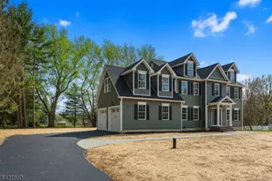 161 Pleasant Grove Rd, Washington Township, NJ 07853 - Photo 2