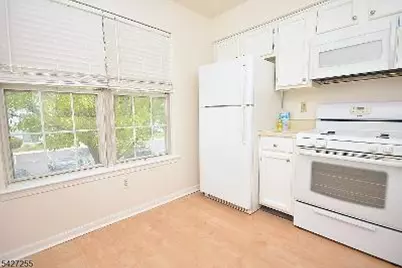 80 Oswestry Way #80, Franklin Township, NJ 08873 - Photo 10