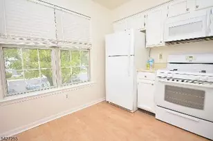 80 Oswestry Way, Franklin Township, NJ 08873 - Photo 10