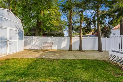 555 Riverside Dr, Elizabeth, NJ 07208 - Photo 36