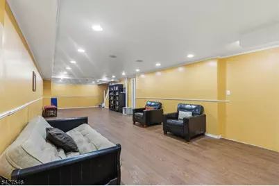 555 Riverside Dr, Elizabeth, NJ 07208 - Photo 24