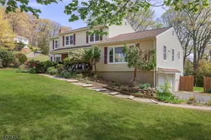 42 Ash Ln, Randolph Township, NJ 07869 - Photo 2