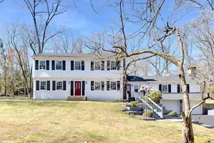 54 Robin Glen Rd, Watchung, NJ 07069 - Photo 2