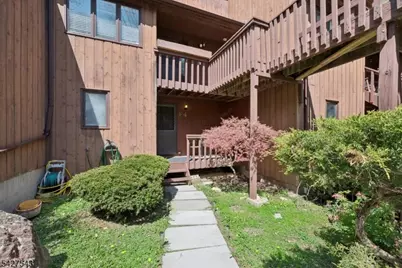 15 Village Way #4, Vernon Twp., NJ 07462 - Photo 1