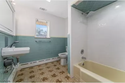 2431 State Route 57 W, Franklin Township, NJ 07882 - Photo 12