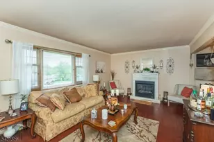 10 Evers Ct, Wayne, NJ 07470 - Photo 6
