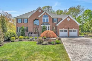 15 Fieldstone Ct, East Hanover Township, NJ 07936 - Photo 2