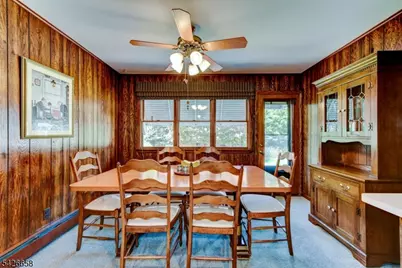 35 Payson Rd, Pequannock Township, NJ 07440 - Photo 18