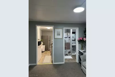 268 Chambers St #2, Phillipsburg, NJ 08865 - Photo 4
