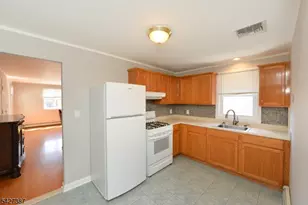 142 Grand Ave, Hawthorne, NJ 07506 - Photo 6