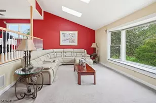 4 Winfield Dr, Parsippany, NJ 07054 - Photo 4