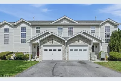 4 Mulberry Ln, Hardyston Township, NJ 07419 - Photo 1