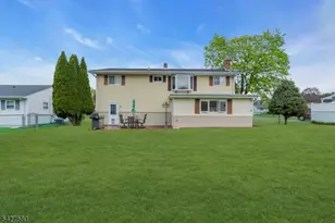 106 Louis Ln, Hackettstown, NJ 07840 - Photo 26