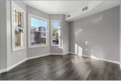 168 Sherman Ave #3L, Newark, NJ 07114 - Photo 2