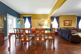 323 Water St, Belvidere, NJ 07823 - Photo 2