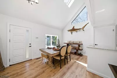 7 Pathfinder Trl, Jefferson Township, NJ 07885 - Photo 8