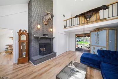 7 Pathfinder Trl, Jefferson Township, NJ 07885 - Photo 14