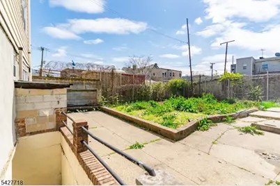 51 Richards St, Newark, NJ 07105 - Photo 48