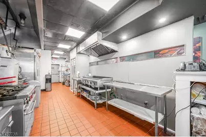 76 Market St, Clifton, NJ 07012 - Photo 12