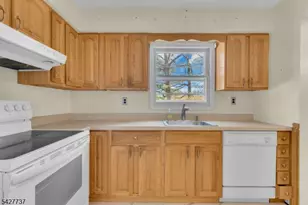 307 Santa Fe Trail, Hopatcong, NJ 07843 - Photo 14