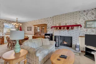 307 Santa Fe Trail, Hopatcong, NJ 07843 - Photo 4