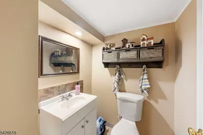 2620 Hamilton Ter, Union Township, NJ 07083 - Photo 16