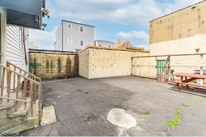 237 Astor St, Newark, NJ 07114 - Photo 46