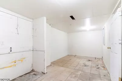 237 Astor St, Newark, NJ 07114 - Photo 44