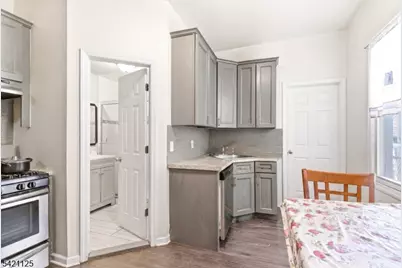 237 Astor St, Newark, NJ 07114 - Photo 14