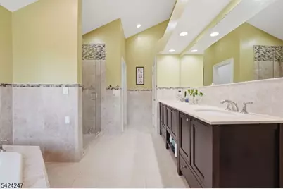 358 S Middlebush Rd, Franklin Township, NJ 08873 - Photo 24