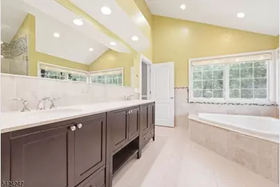 358 S Middlebush Rd, Franklin Township, NJ 08873 - Photo 20