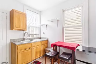 369 E Kinney St, Newark, NJ 07105 - Photo 26